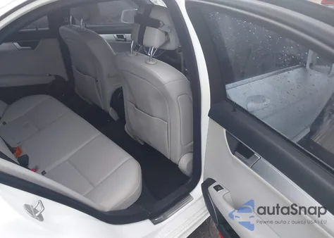 2013 Mercedes-Benz C 250 Sport из США, поврежденный, VIN WDDGF4HB0DA770800